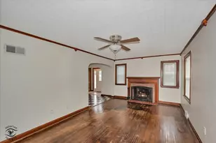 617 DeKalb Ave, Sycamore, IL 60178 - Photo 7