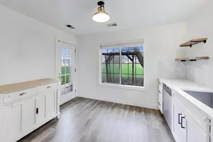 872 Quin Ct, Naperville, IL 60563 - Photo 5