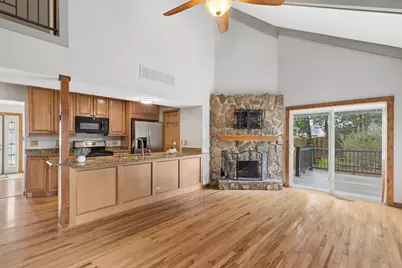 938 Canterbury Drive, Crystal Lake, IL 60014 - Photo 9