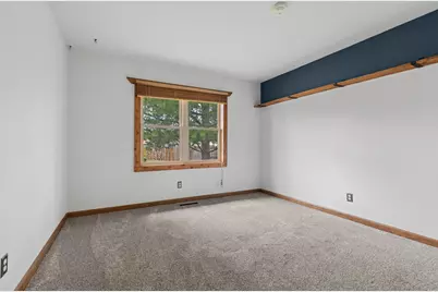 938 Canterbury Drive, Crystal Lake, IL 60014 - Photo 15