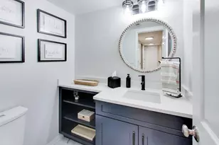 2080 Pennsbury Ln, Hanover Park, IL 60133 - Photo 21