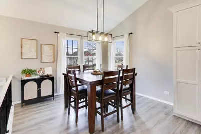 2080 Pennsbury Lane, Hanover Park, IL 60133 - Photo 7