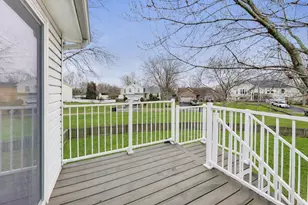 2080 Pennsbury Ln, Hanover Park, IL 60133 - Photo 23