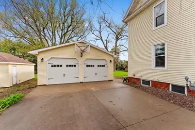1009 NW 3rd Street, Aledo, IL 61231 - Photo 3
