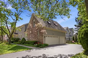 1300 Somerset Ave, Deerfield, IL 60015 - Photo 3