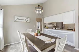 40 Fern Rd, Lake Zurich, IL 60047 - Photo 9