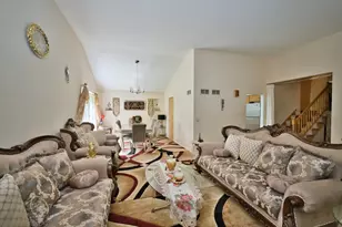 4454 Concord Ln, Skokie, IL 60076 - Photo 9