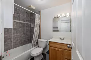 305 Thompson St, Ottawa, IL 61350 - Photo 7