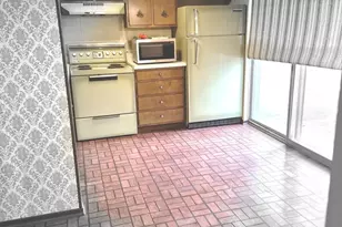 17W755 Standish Ln, Villa Park, IL 60181 - Photo 3