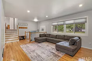 201 Berkshire Dr, Crystal Lake, IL 60014 - Photo 7