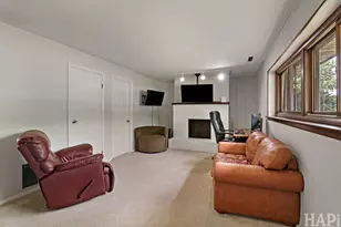 201 Berkshire Dr, Crystal Lake, IL 60014 - Photo 17
