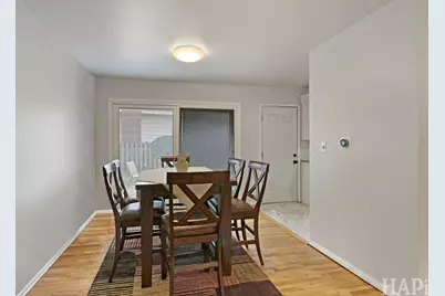 201 Berkshire Drive, Crystal Lake, IL 60014 - Photo 9