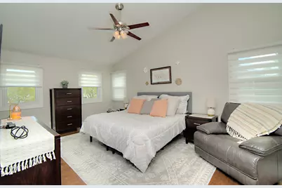 421 Burke Drive, Carol Stream, IL 60188 - Photo 19
