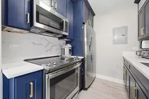 1325 N State Pkwy, Chicago, IL 60610 - Photo 13