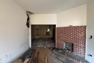 2459 E 74th St, Chicago, IL 60649 - Photo 5