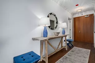 501 N Clinton St, Chicago, IL 60654 - Photo 3