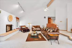 664 White Oak Way, Yorkville, IL 60560 - Photo 9