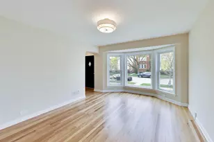 5921 N Melvina Ave, Chicago, IL 60646 - Photo 3