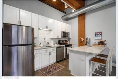 1500 W Monroe Street #215, Chicago, IL 60607 - Photo 5
