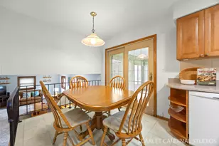 3433 Drover Ln, Darien, IL 60561 - Photo 7