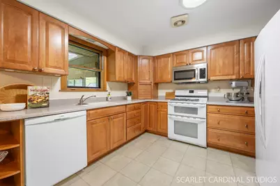 3433 Drover Lane, Darien, IL 60561 - Photo 5