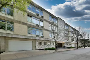 222 N Marion St, Oak Park, IL 60302 - Photo 3