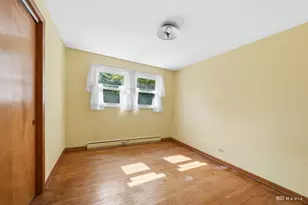 15742 Le Claire Ave, Oak Forest, IL 60452 - Photo 9