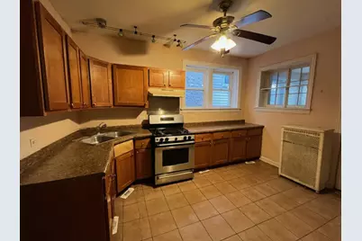 913 N Kedvale Avenue, Chicago, IL 60651 - Photo 13