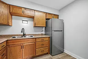 9720 S Pulaski Rd, Oak Lawn, IL 60453 - Photo 9