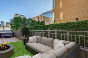 33 W Ontario St, Chicago, IL 60654 - Photo 27