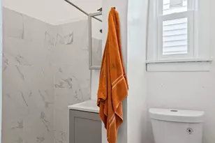 2921 S Bonfield St, Chicago, IL 60608 - Photo 9