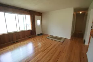 1407 Hackberry Ln, Machesney Park, IL 61115 - Photo 5