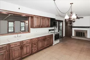 7N362 Sycamore Ave, Medinah, IL 60157 - Photo 9