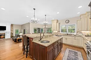 5454 Lee Ave, Downers Grove, IL 60515 - Photo 17
