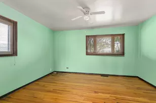 7118 Stanford Dr, Bridgeview, IL 60455 - Photo 9