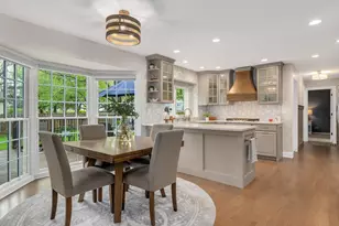2017 Somerset Ln, Wheaton, IL 60189 - Photo 7