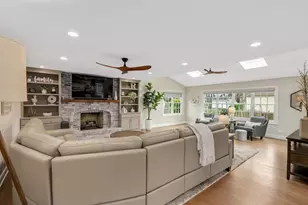 2017 Somerset Ln, Wheaton, IL 60189 - Photo 13