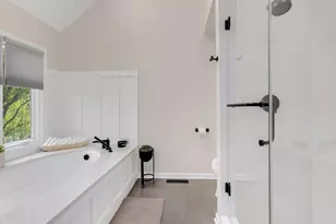 2017 Somerset Ln, Wheaton, IL 60189 - Photo 19
