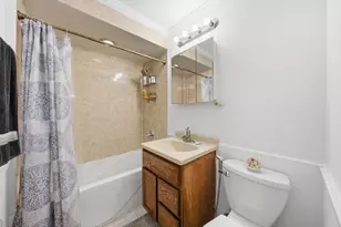 240 Mantua St, Park Forest, IL 60466 - Photo 9