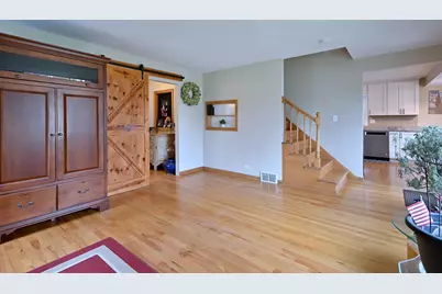 1495 E Algonquin Road, Des Plaines, IL 60016 - Photo 17