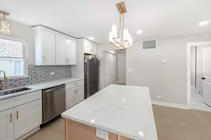34 47th Ave, Bellwood, IL 60104 - Photo 9