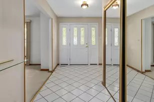 1903 Cheshire Ln, Wheaton, IL 60189 - Photo 3