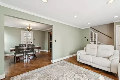 8646 Harms Road, Skokie, IL 60077 - Photo 3