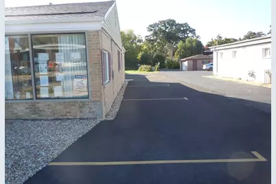 138 W Irving Park Road, Wood Dale, IL 60191 - Photo 31