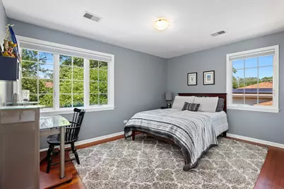 9117 Kenneth Avenue, Skokie, IL 60076 - Photo 19