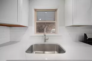 2658 W 83rd St, Chicago, IL 60652 - Photo 11