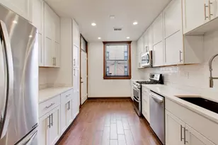 946 W Sheridan Rd, Chicago, IL 60613 - Photo 5