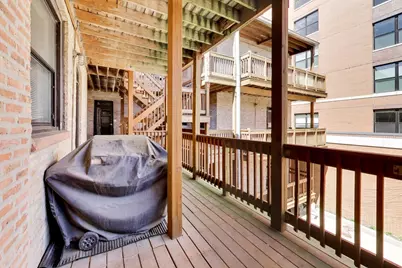 946 W Sheridan Road #2, Chicago, IL 60613 - Photo 15