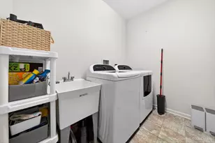 147 Reston Ln, Gilberts, IL 60136 - Photo 29