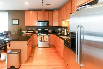 3655 N Southport Avenue #2N, Chicago, IL 60613 - Photo 3